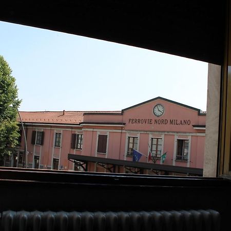 L'Appartamento Della Stazione Di Σαρόνο Εξωτερικό φωτογραφία